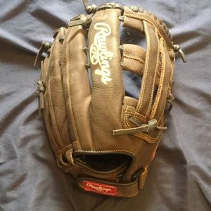 Rawlings softball glove